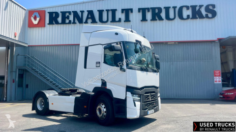 Cabeza tractora productos peligrosos / ADR Renault