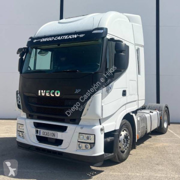 Cabeza tractora Iveco