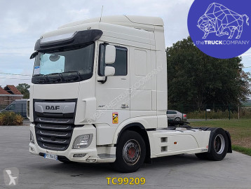 Cabeza tractora DAF