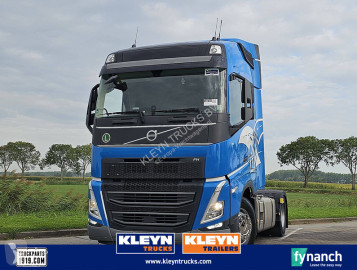 Тягач Volvo F6 FH 460