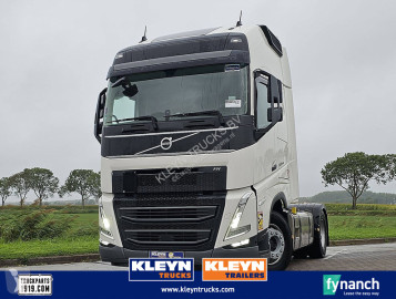 Cabeza tractora Volvo