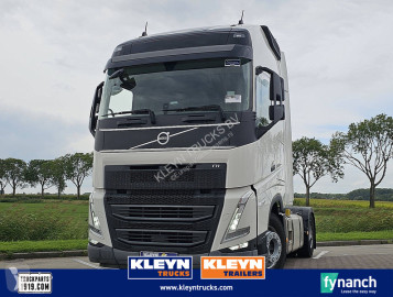Cabeza tractora Volvo