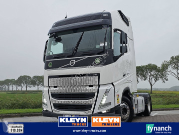 Cabeza tractora Volvo