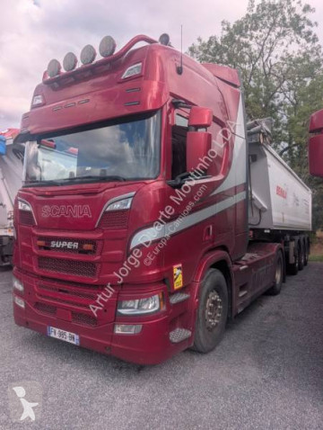 Тягач Scania