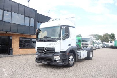 Tractor Mercedes