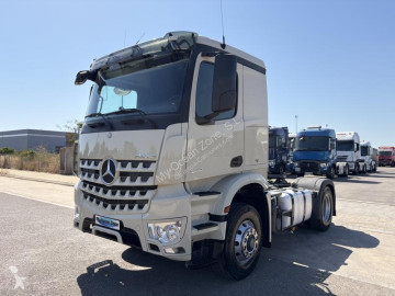 Cabeza tractora Mercedes