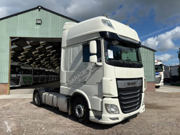 Cabeza tractora DAF