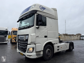 Cabeza tractora DAF