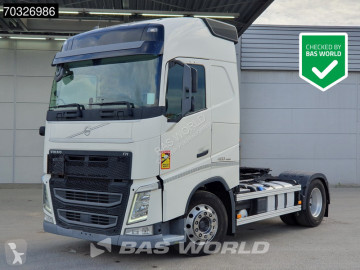 Trekker gevaarlijke stoffen / vervoer gevaarlijke stoffen Volvo
