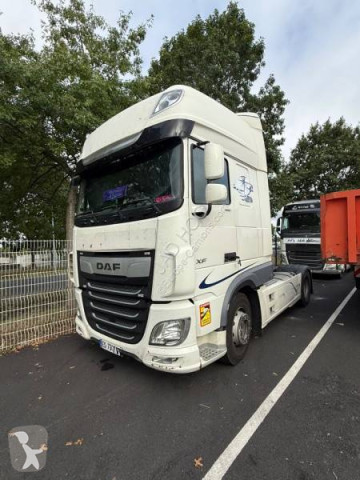 Cabeza tractora DAF