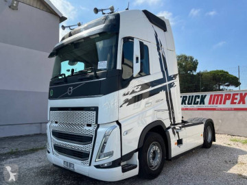 Cabeza tractora Volvo