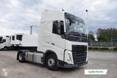 Cabeza tractora Volvo