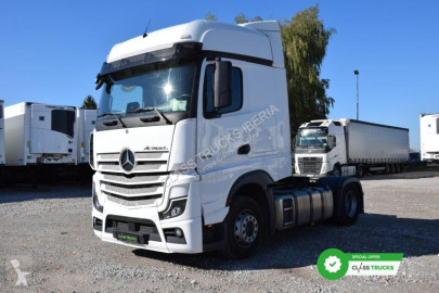 Cabeza tractora Mercedes Actros 1845