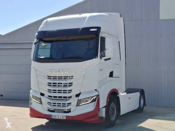 Cabeza tractora Iveco