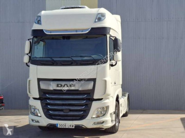 Cabeza tractora DAF