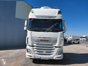 Cabeza tractora DAF