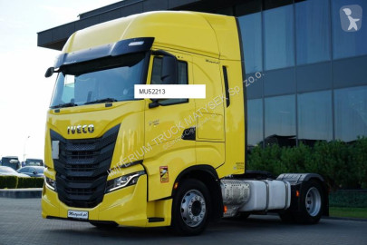 Cabeza tractora Iveco