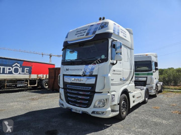 Cabeza tractora DAF XF 530