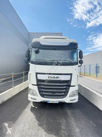 Cabeza tractora DAF
