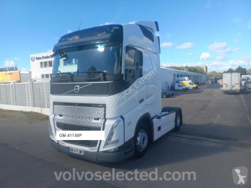 Cabeza tractora Volvo
