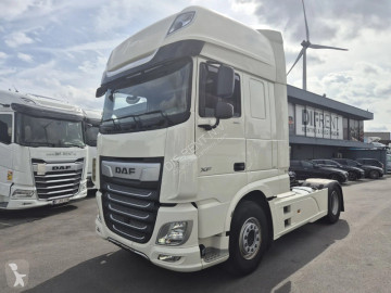 Cabeza tractora DAF