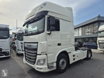 Cabeza tractora DAF