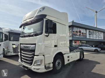 Cabeza tractora DAF
