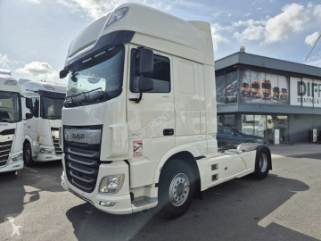 Cabeza tractora DAF