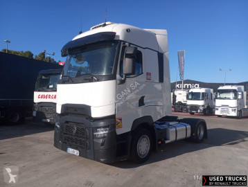 Tahač Renault T-High