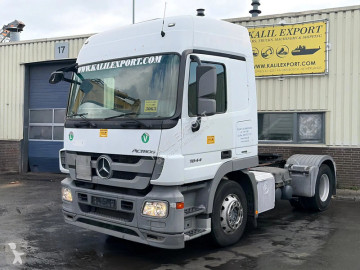 Tahač Mercedes