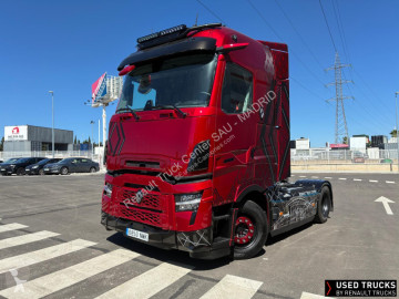 Tahač Renault T-High