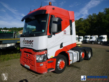 Tahač Renault