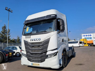 Cabeza tractora Iveco S-WAY 530