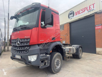 Cabeza tractora Mercedes