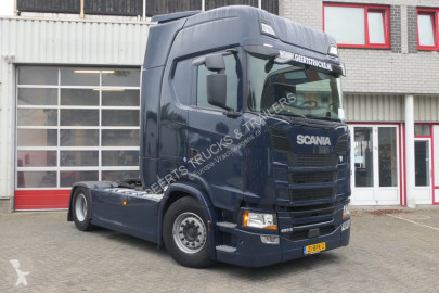 Scania nyergesvontató