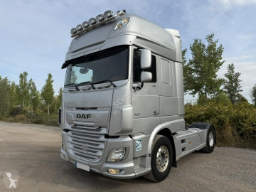 Tractor DAF XF 530