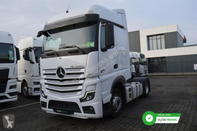 Tractor Mercedes