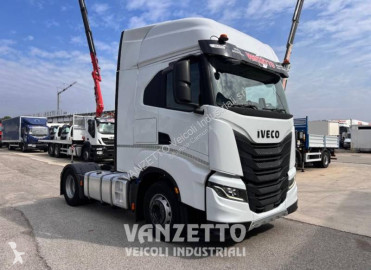Cap tractor Iveco