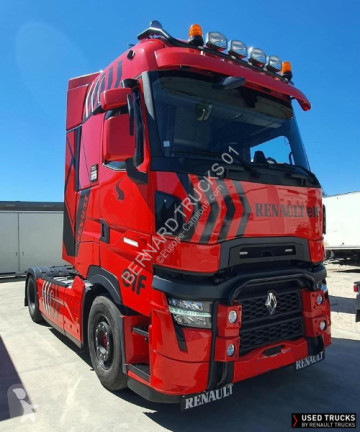 Ciągnik siodłowy Renault