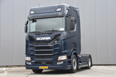 Ciągnik siodłowy Scania