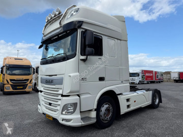 Cap tractor DAF