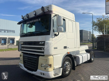 Cap tractor DAF