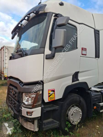 Cap tractor Renault