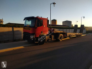 RenaultT-Series520