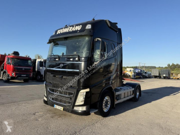 Cap tractor Volvo