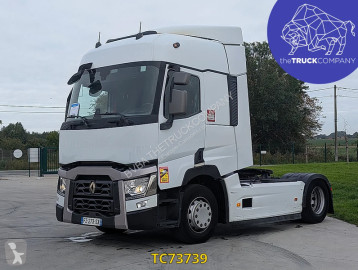 Cap tractor Renault