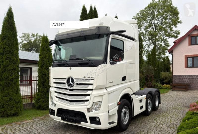 Mercedes