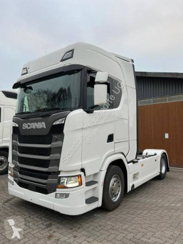 ScaniaS450