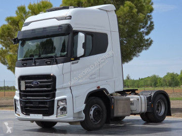 Ciągnik siodłowy Ford