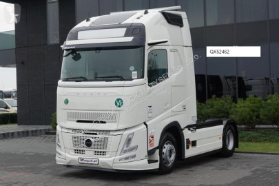 Тягач Volvo